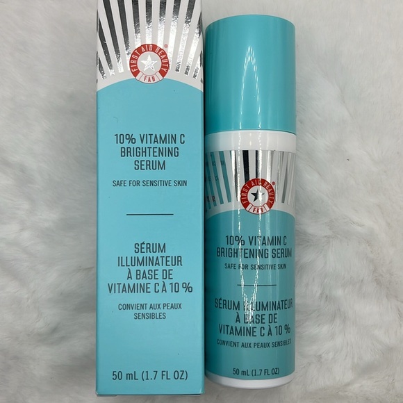 First Aid Beauty (FAB) 10% Vitamin C Brightening Serum with Vitamin E & Squalane - Picture 2 of 4